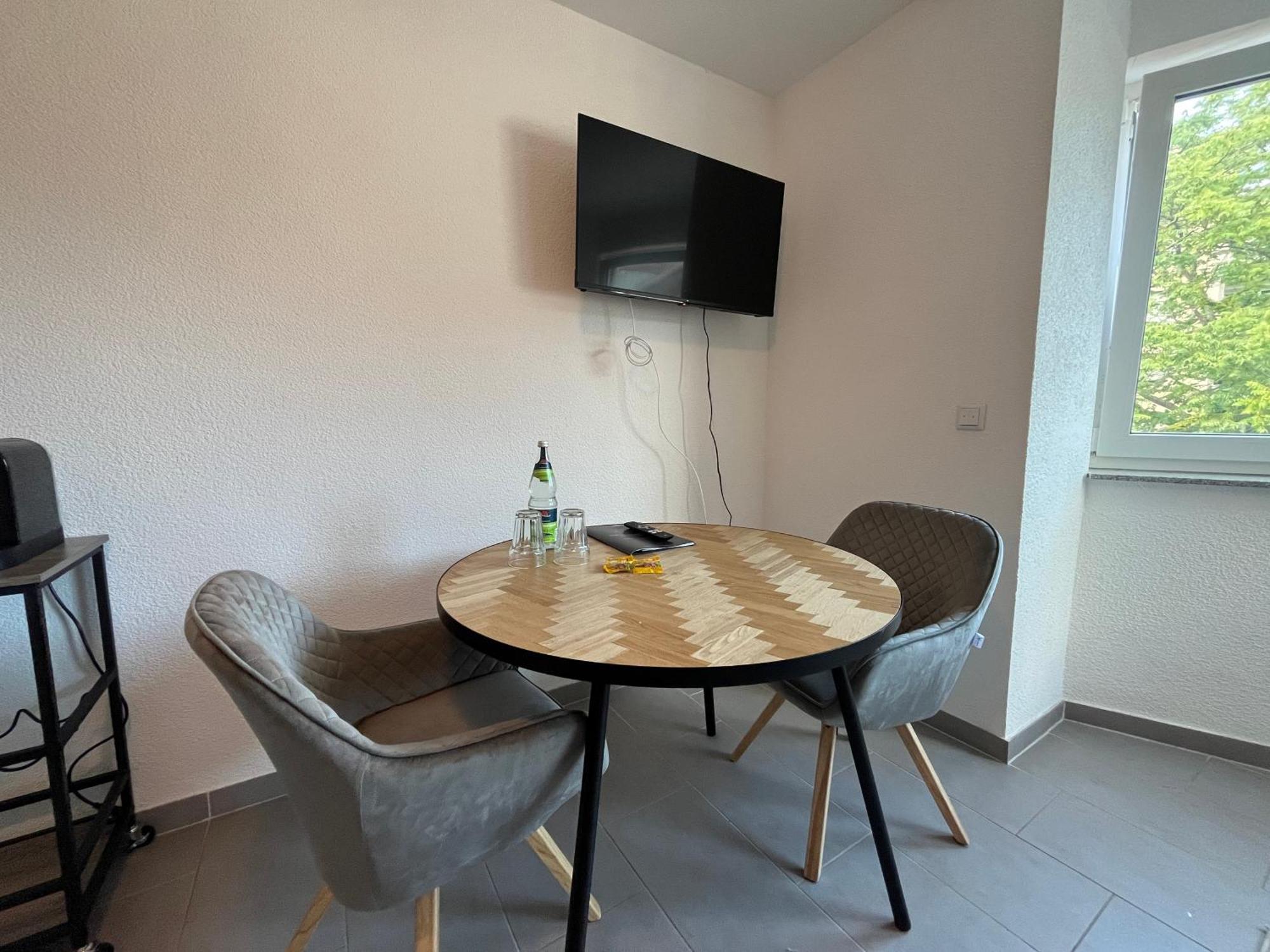 Simplex Apartments Am Europaplatz カールスルーエ 部屋 写真